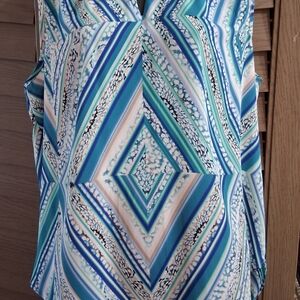 Mossimo Supply Co. Blue and White Geometric Tank Top